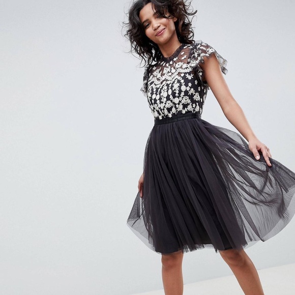 NWT!! NEEDLE & THREAD Embroidered Tulle Dress Graphite Black Ivory Floral Size 6 - Picture 1 of 16